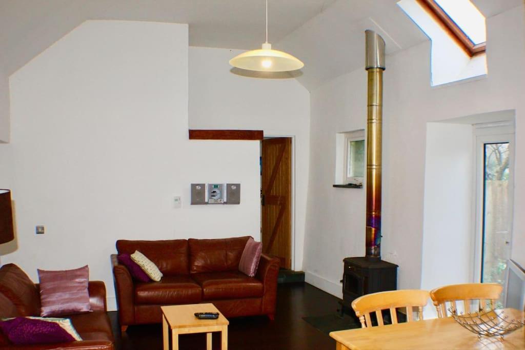 Mount Barn * Newcastle Emlyn